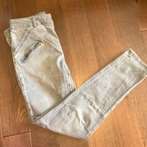 Zara Grey Skinny Jeans with Zipper Pockets